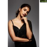 Pooja Hegde Instagram - Simple 🖤🖤🖤
