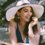 Pooja Hegde Instagram - Serial Laugher 🙃🤭