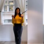 Pooja Jhaveri Instagram - #fashion can be difficult at times, specially when it is super cold and snowy outside ! . . But anything worn with a swag of your own becomes fashion ! So put those layers on, play a little with the colours, and make sure you are comfortable in what you wear, because that is the biggest rule for me ! #fashion = #goodlooking + #comfort . . #winterfashion #winteroutfit #wheninnewyork #newyork #newyorkcity #philadelphia #winterlook #cold #fashionstyle #fashiondesigner #fashionblogger #fashionista #trending #trendingfashion #trendingfashion #trendsetter #usa #india #mumbaitomanhattan
