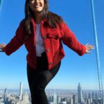 Pooja Jhaveri Instagram - New York is a vibe.. !! . . Definitely a love story ! #mylovestory . . #newyork #topoftheworld #happyme #reelitfeelit #trendingreels