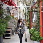 Pooja Jhaveri Instagram - The soul that sees beauty, may sometimes walk alone… . . . #swipeleft #beautifulstreets #wanderlust #wondering #wonderingpooja #streetphotography #streetsofnyc #babydoll #newyorkgirl #newyorker #happysoul #traveller #solotravel #solotraveller #lovedortravel #vaccation #poojainnewyork New York City, N.Y.