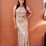 Pooja Jhaveri Instagram - What do you think the photographer said before we clicked the next picture ??? #swipeleft . . Tell me in the comments below ! #funnythingsonly . . Dress : @adriannapapell . . #photographer #photographylovers #model #modeling #jwellery #fashion #fashionista #instafashion #trends #trending #follower #beauty #vlog #influencer #collabs
