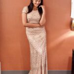 Pooja Jhaveri Instagram - What do you think the photographer said before we clicked the next picture ??? #swipeleft . . Tell me in the comments below ! #funnythingsonly . . Dress : @adriannapapell . . #photographer #photographylovers #model #modeling #jwellery #fashion #fashionista #instafashion #trends #trending #follower #beauty #vlog #influencer #collabs