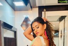 Pooja Jhaveri Instagram - #browneyes ?? 👀👱🏻‍♀️🕶 . . . #browneyes #brownmunde #browngirl #southindianbride #india #mumbai #hyderabad #usa #canada #letsskiptothegoodpart #chennai #actorslife #southindianactress #southindiansaree #poojajhaveri #poojajjhaveri 😎