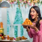 Pooja Jhaveri Instagram - Loads of sweetness your way ! . . #happydiwali #festivevibes