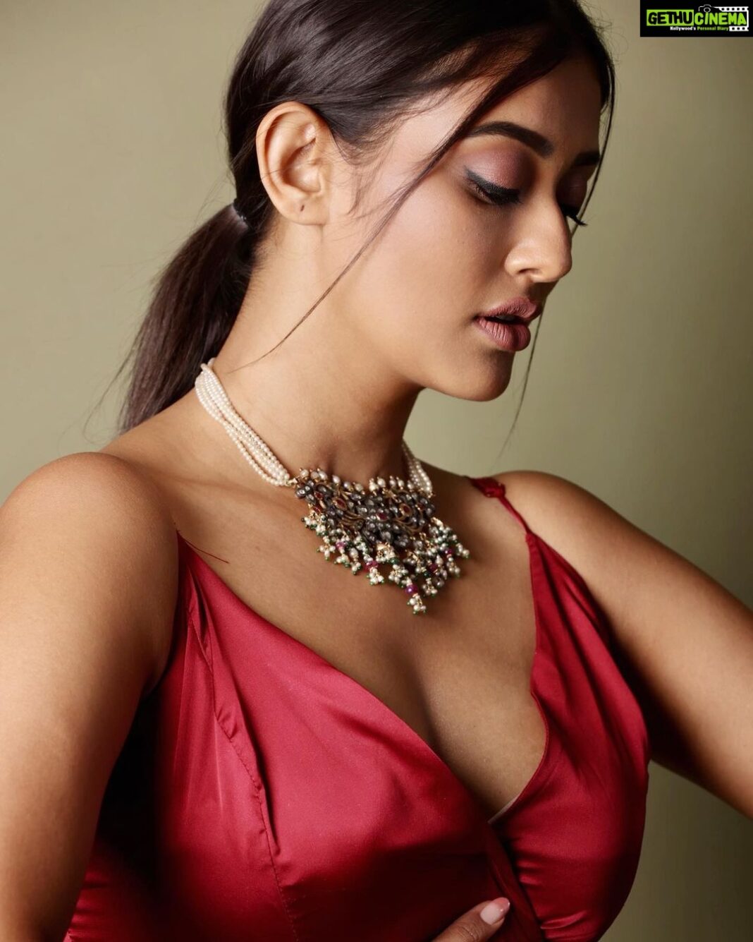 Pooja Jhaveri Instagram - What you wish to ignite in others, must first burn within yourself !
.
.
#passion #love #vibe #karma Pooja Jhaveri Instagram - What you wish to ignite in others, must first burn within yourself ! . . #passion #love #vibe #karma
