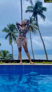 Pooja Jhaveri Instagram - For everyone who knows what a beach baby I am ! Being a true piscean I ought to be ! 
Sharing my 5 favourite beach looks ! 
.
.
#beachlife #weekendvibes #piscean #beachlooks #bikini #vacay #holiday #pooltime #poolparty #goa #2021 #trending #reelitfeelit #trendingreels