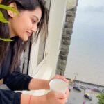 Pooja Jhaveri Instagram - Nothing more joyful than sipping on a hot cup of tea on a rainy day…. This weather, just makes me fall in love with nature a little more everytime ❤️ #rainyafyernoons #rains #rainyday #weather #beautiful #beautifulweather #monsoon #hotel #tajmahal #tajmahalpalace #instagood #reels #reelsinstagram #reelitfeelit #tamil #tamilsongs #tamilactress #chennai #tamilnadu #tamilcinema #mumbai #maharashtra #mumbailockdown