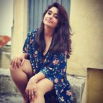 Poonam Bajwa Instagram - #thebreezeinmyhair# 📸📸@hairstylebynisha