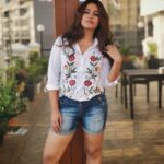 Poonam Bajwa Instagram - #fridayfeelgood# 📸📸@hairstylebynisha