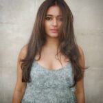 Poonam Bajwa Instagram – 🖤🖤
📸@hairstylebynisha