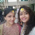 Poonam Bajwa Instagram - With Mummy dearest and family #punjabiweddingscenes🍾 @deepikabajwa @leelanarayanan @vijinandu
