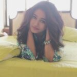 Poonam Bajwa Instagram - #thursdaypost❤️#7thfeb2019#greenisgood💚#backlight📸📸📸📷📷😍😍📸📸📷📷☺️☺️☺️❤️❤️😊😊📸📸📷📷📷📸😍❤️☺️☺️😊😊📷📷📷📷📸📸🌅🌅🌅🌅🌅🌅🌅🌅🌅 @hairstylebynisha