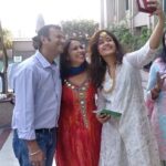 Poonam Bajwa Instagram – With Mummy dearest and family #punjabiweddingscenes🍾 
@deepikabajwa @leelanarayanan @vijinandu