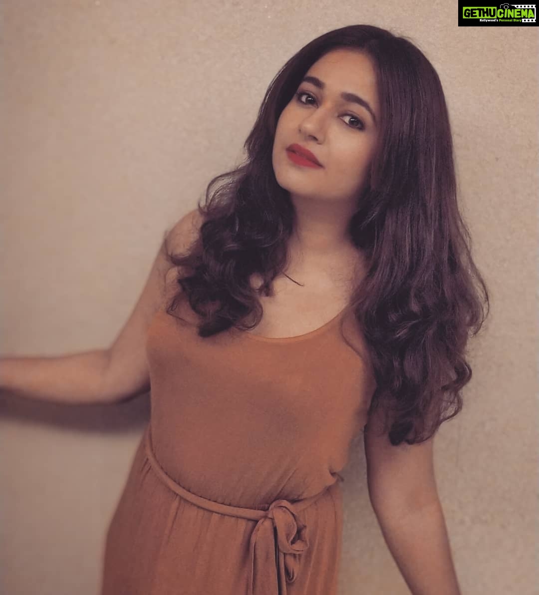 Poonam Bajwa Instagram - 📷@hairstylebynisha