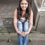 Poonam Bajwa Instagram - #tuesdaze#goodeveningworld🌙🌏 #sittinginthesun#lovelyday❤️ 📸@hairstylebynisha