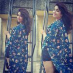 Poonam Bajwa Instagram - #lookingbackmovingforward# @hairstylebynisha 📸