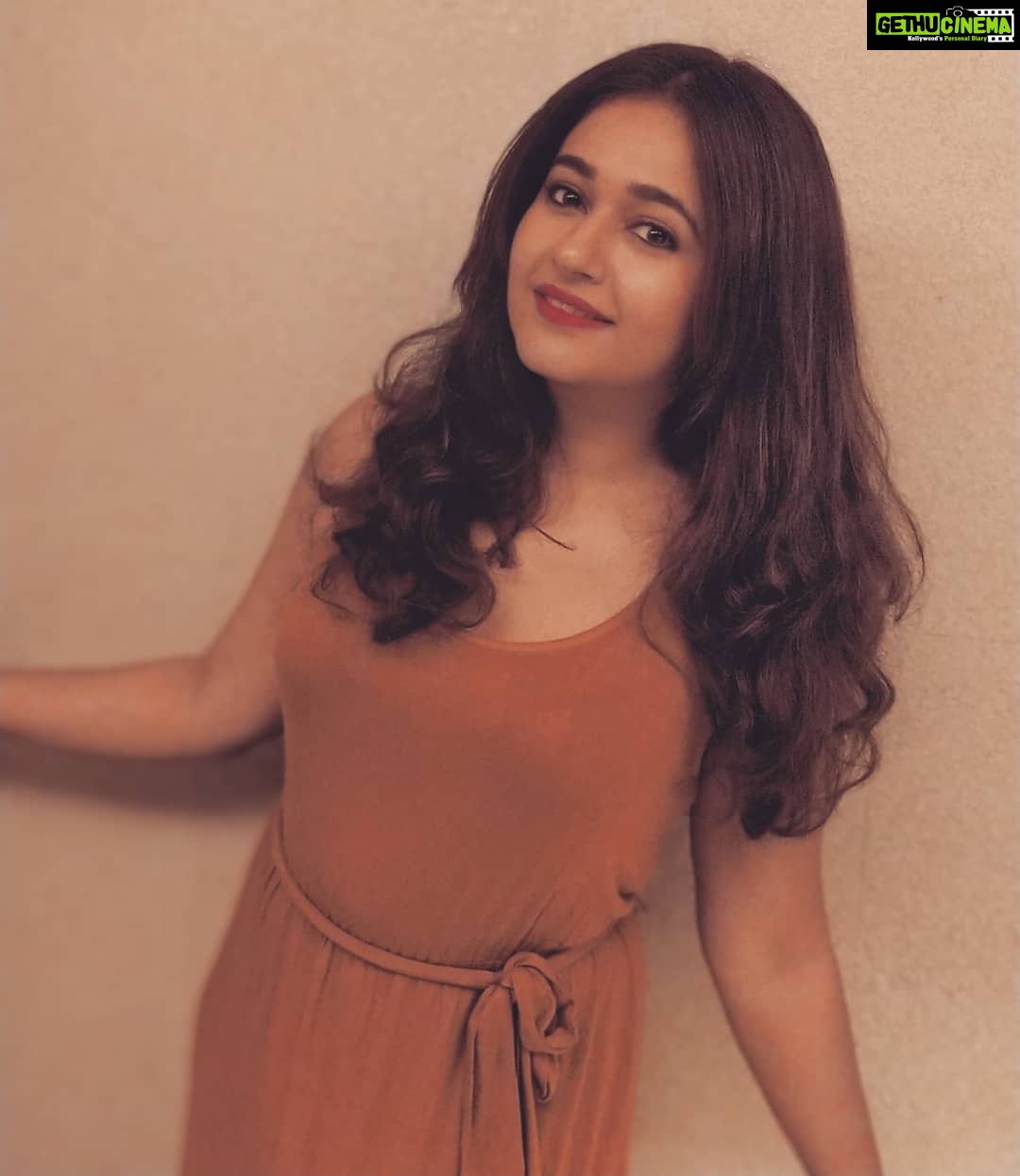 Poonam Bajwa Instagram - 📷@hairstylebynisha