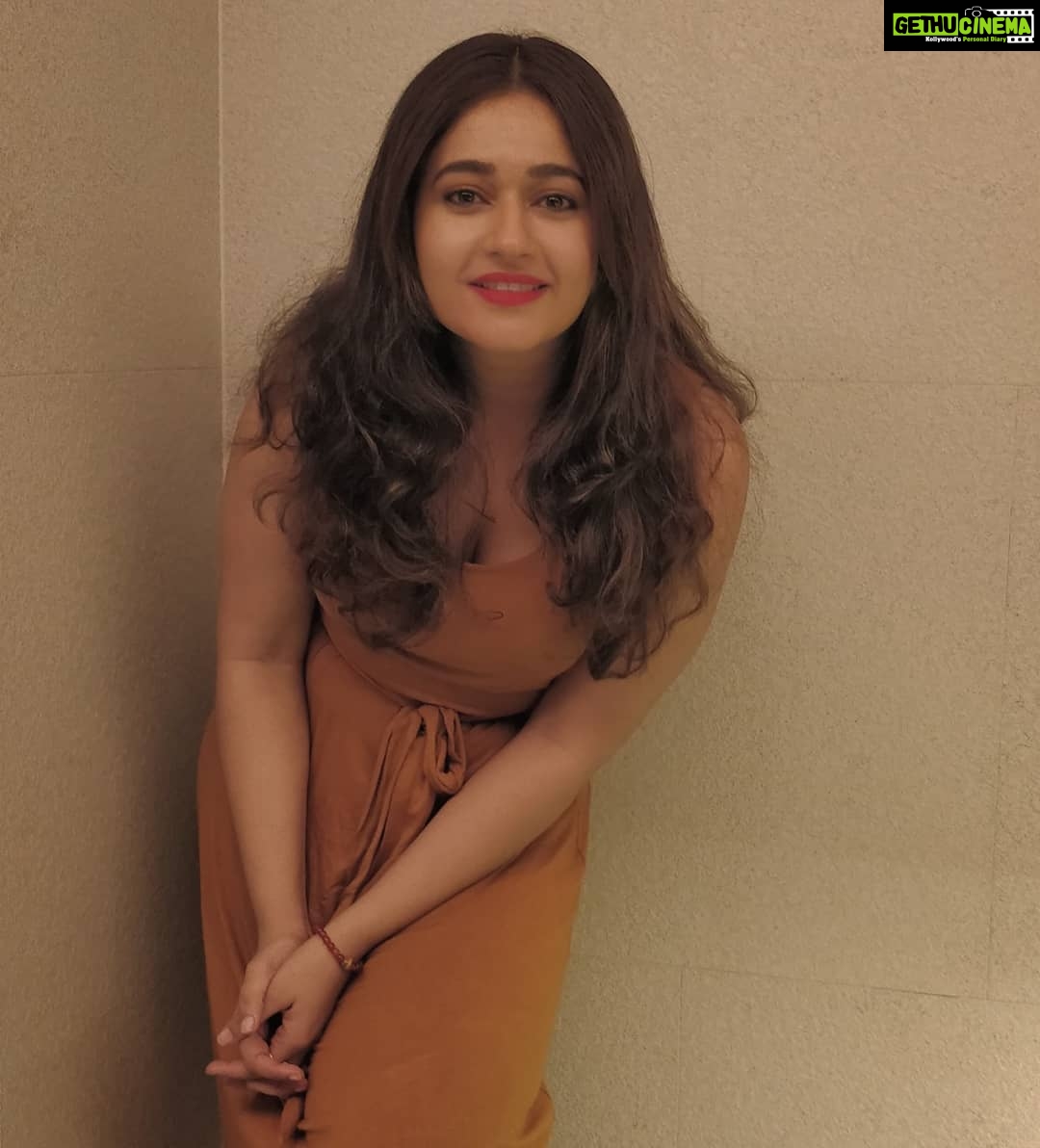 Poonam Bajwa Instagram - 📷@hairstylebynisha