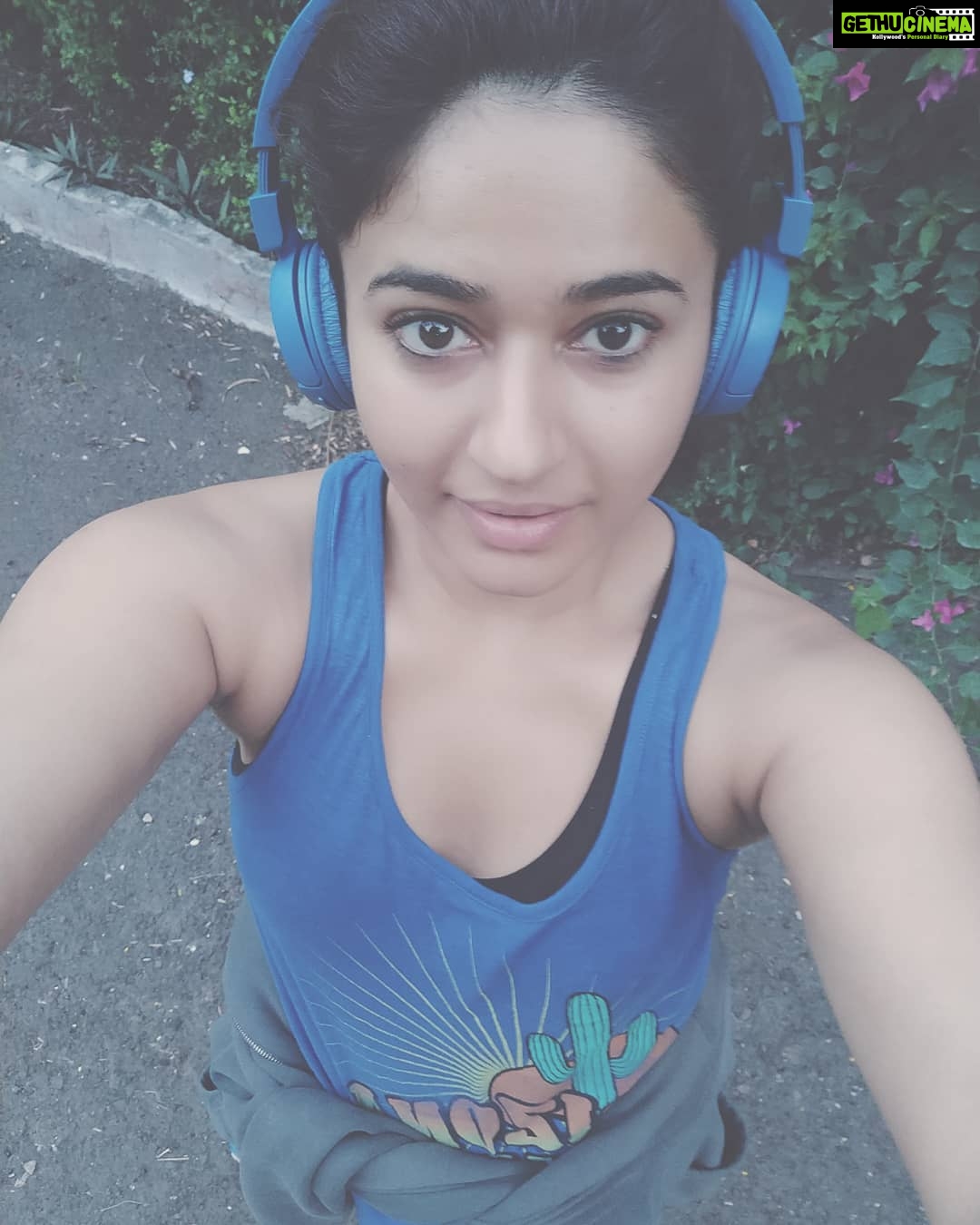 Poonam Bajwa Instagram - #outdoors#endorphins#evenningsbelike#feelingstrongereveryday#treescapes