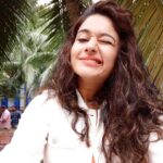 Poonam Bajwa Instagram - This is my happy face and These are a bunch of my happy people!@amit_adhikari_ !!Even happier with my #MobiistarX1Dual that makes my crazy selfies so much fun! With the brilliant dual selfie camera, even the group selfies are so much happier! @mobiistar_india has added a fun element to our hang outs as we #EnjoyMore. Cos it’s our #TimeToShine now!