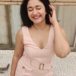 Poonam Bajwa Instagram - #riseandshinesunshine 🖤📸@hairstylebynisha