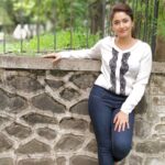 Poonam Bajwa Instagram - Click @hairstylebynisha