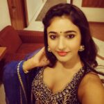 Poonam Bajwa Instagram - #haircheck✔#allset#traditional#@hairstylebynisha
