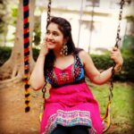 Poonam Bajwa Instagram - #playground #midweekpost##swings #cheesygrinsfordays#wednesdaypost
