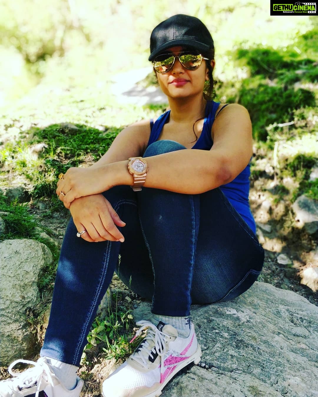 Poonam Bajwa Instagram - #vacation#beginnings#tripstartsnow