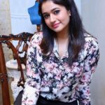 Poonam Bajwa Instagram - 😘