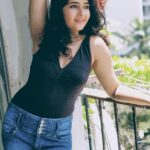 Poonam Bajwa Instagram - #sundaymornings#sunshine🌞@hairstylebynisha