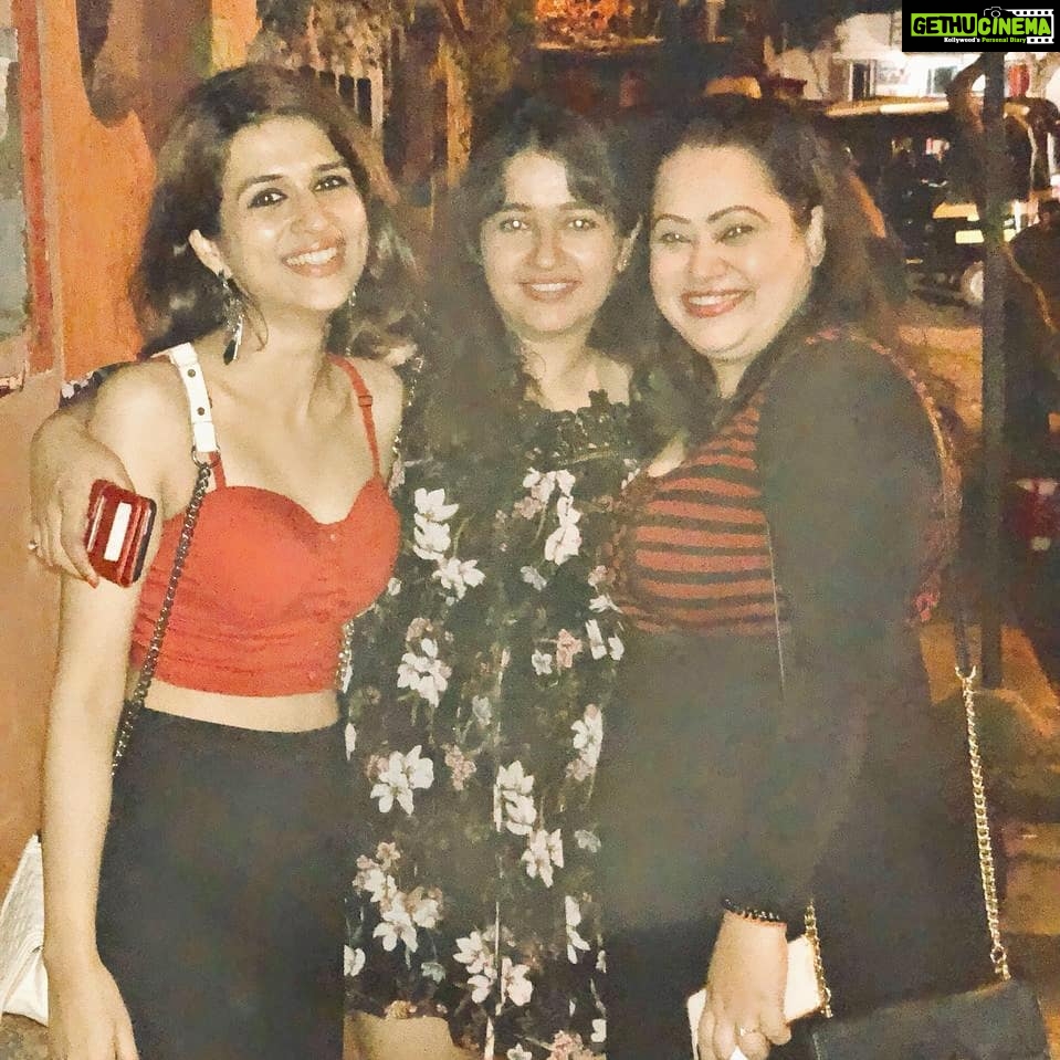 Poonam Bajwa Instagram - @shraddhadas43 @nishaskc