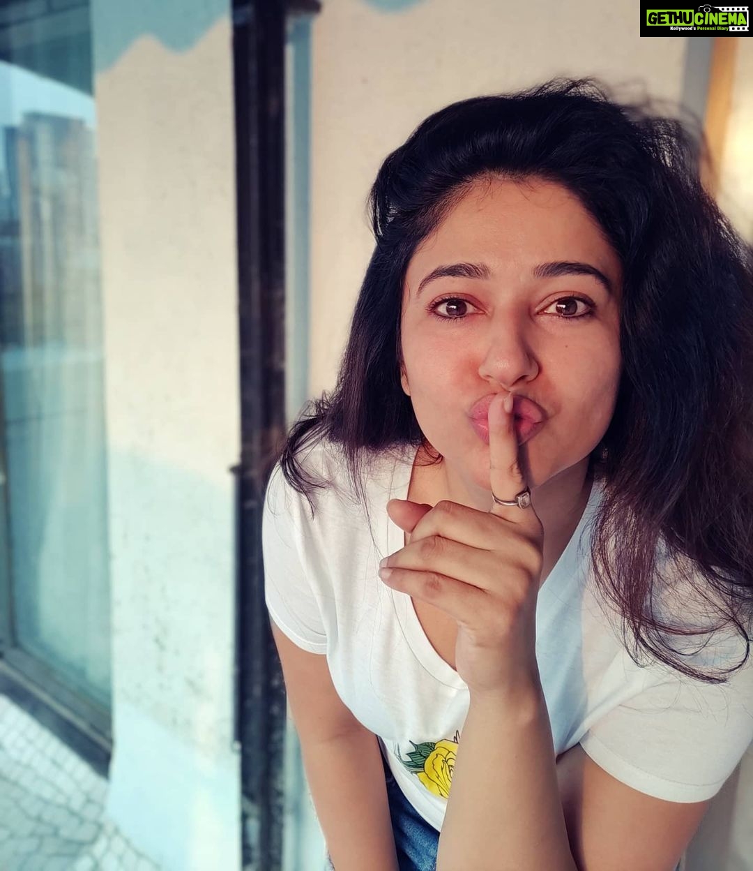 Poonam Bajwa Instagram - 💗💗💗💗💗💗💗