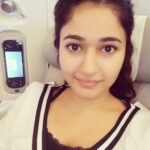 Poonam Bajwa Instagram - Morning travel#feelingood#dubaidiaries#4am#magichour