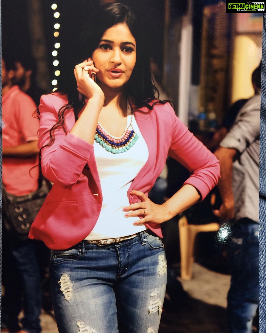 Poonam Bajwa Instagram - Hello? Is it me your looking for ??