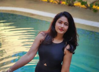 Poonam Bajwa Instagram - #hi🖤🖤🖤🖤🖤 📸@hairstylebynisha