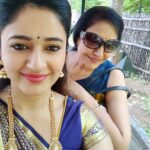 Poonam Bajwa Instagram - Wishing you protection and removal of all obstacles!!! Happy Vinayaka Chaturthi!!! From mother and me😁❤️❣️❣️❣️