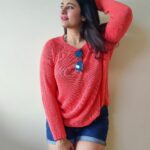 Poonam Bajwa Instagram - #sundayishh# How are you doing today? . 📸@hairstylebynisha
