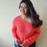 Poonam Bajwa Instagram - #sundayishh# How are you doing today? . 📸@hairstylebynisha