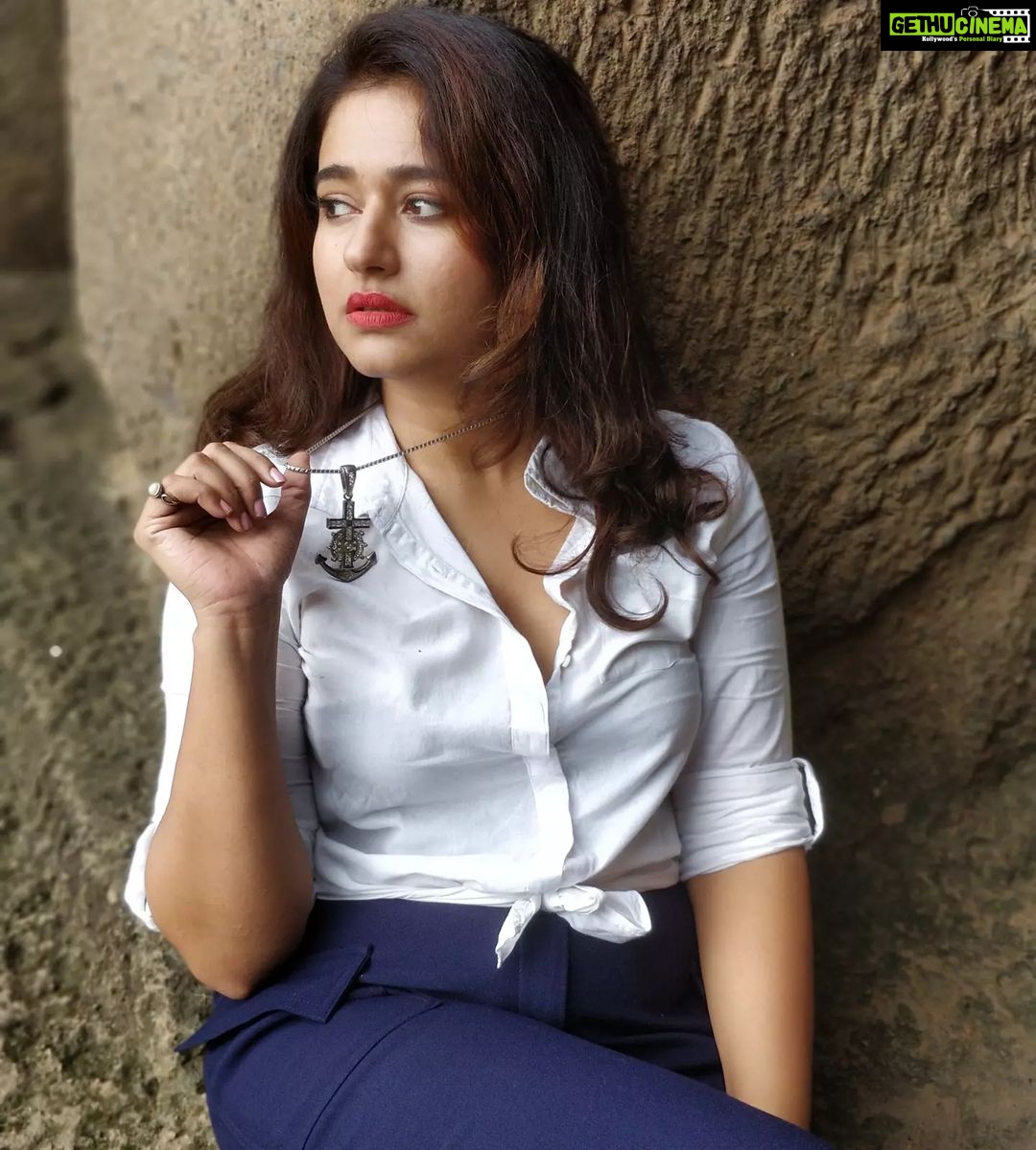 Poonam Bajwa Instagram - #tbt#sometimebeforenow# . @hairstylebynisha