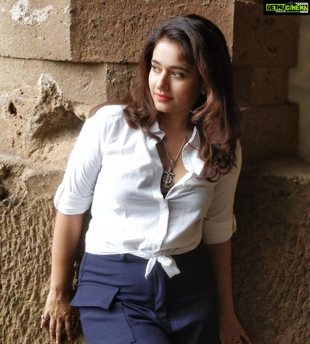 Poonam Bajwa Instagram - #tbt#sometimebeforenow# . @hairstylebynisha