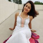 Poonam Bajwa Instagram - #easybreezyflow