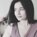 Poonam Bajwa Instagram - 🖤🦋❤️❣️ . 📸@hairstylebynisha