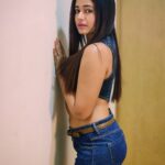 Poonam Bajwa Instagram - 💕#happyvalentines#💞#lovelooksgoodonyou . @hairstylebynisha