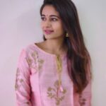 Poonam Bajwa Instagram - #ilookawayforonemoment 📸@hairstylebynisha