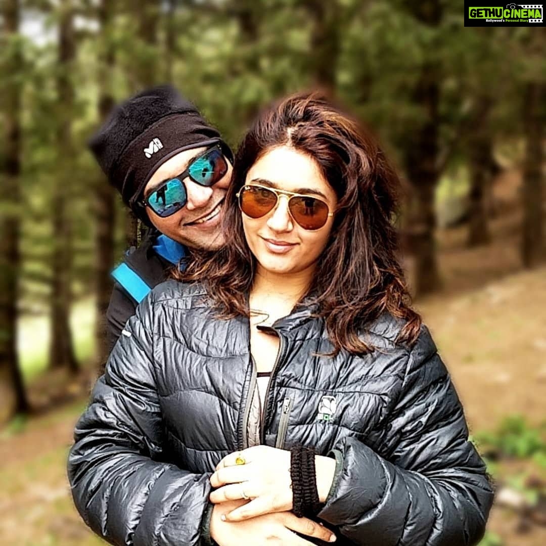 Poonam Bajwa Instagram - @suneel1reddy #mybooboo❤️ #loveabounds❤️#thehills #tbt❤️ #🖤🖤🖤