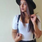 Poonam Bajwa Instagram - 🖤🖤🖤 . @hairstylebynisha