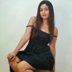 Poonam Bajwa Instagram - #❤️#trulymadlydeeplyforever#❤️❤️❤️ . 📸@hairstylebynisha