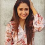 Poonam Bajwa Instagram - #toothygrin#😁 📸@hairstylebynisha